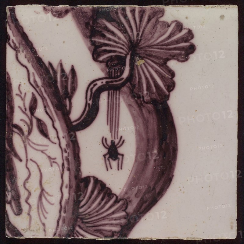 Tile of tile pilaster with twisted column with leaves of grapes, grapes, insects, spiders and bird, tile pilaster footage