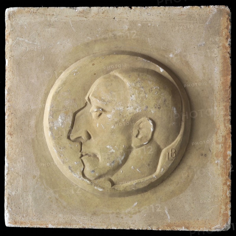Leendert Bolle, Casting of penny, with relief, inside circle man's portrait in profile, casting of visual material plaster