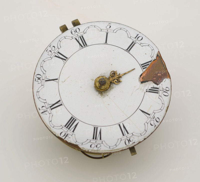 William Gib, Inside pocket watch with white enamel dial and golden hand and open-cut gorge, pocket watch watch movement