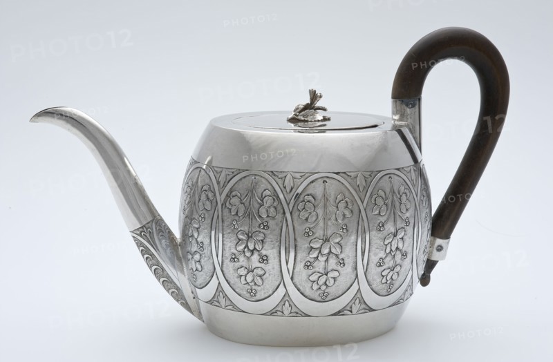 Silver oval teapot with wooden handle, teapot crockery holder silver wood, hammered pounded Body spout wooden handle lid knob 18