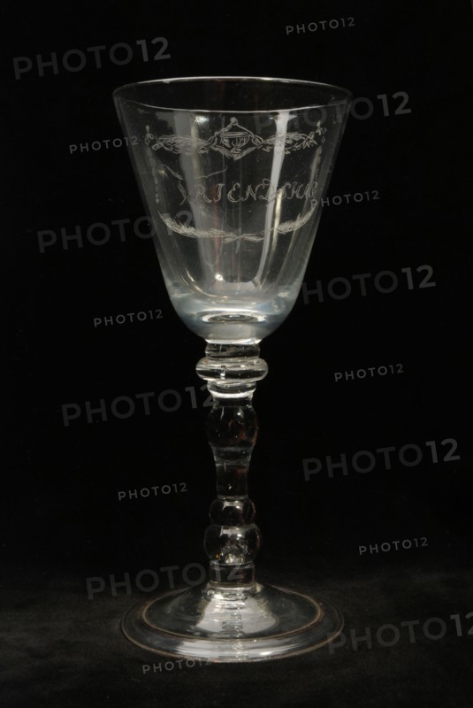 Chalice glass engraved with cartouche with FRIENDSHIP, wineglass drinking glass drinking utensils tableware holder glass lead