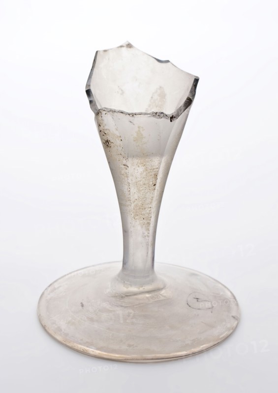 Foot fragment goblet or flute glass, stem facet cut to seven planes, flute glass drinking glass drinkware tableware holder soil