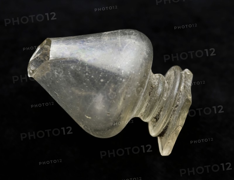 Stem fragment of goblet with hollow baluster, drinking glass drinking utensils tableware holder fragment soil find glass