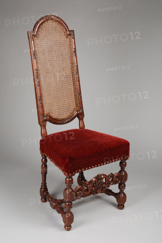Walnut Régence chair, chair furniture interior design wood walnut velvet rattan, High braided backrest and red velvet seat