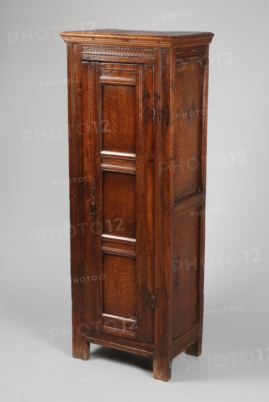 Oak box, cupboard cabinet furniture furniture interior design wood oak wood, Solid oak wood cupboard with door made of style