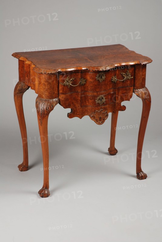 Rococo wall table, side table table furniture interior design wood oak walnut burr walnut brass, Cab sewer legs with carving