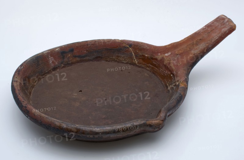 Pottery baking pan with stem and pouring lip in the rim, saucepan casserole dishes holder kitchen utensils fragment earthenware