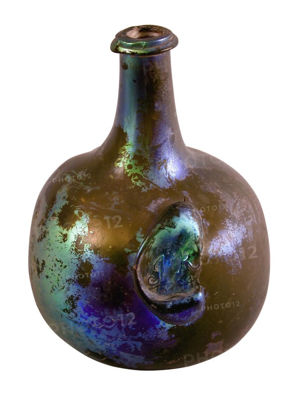 Belly bottle with seal on shoulder, wine bottle belly bottle bottle holder soil find glass, free blown and shaped glass