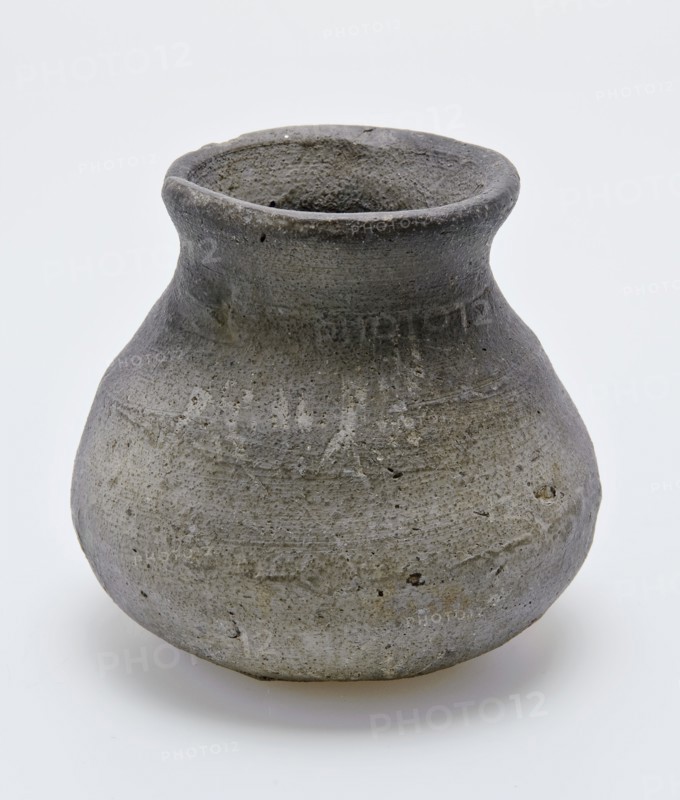 Small earthenware pot, ball pot with upright neck edge, ball pot utensils earthenware ceramic pottery, hand-shaped baked Pottery