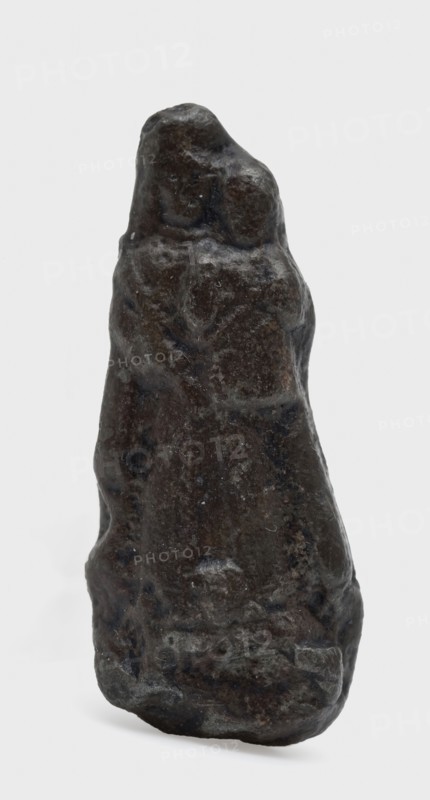 Figurine without stand of Mary and Child, tin or lead, figurine soil finds tin? lead? metal, w 1,4 cast Small pewter or lead