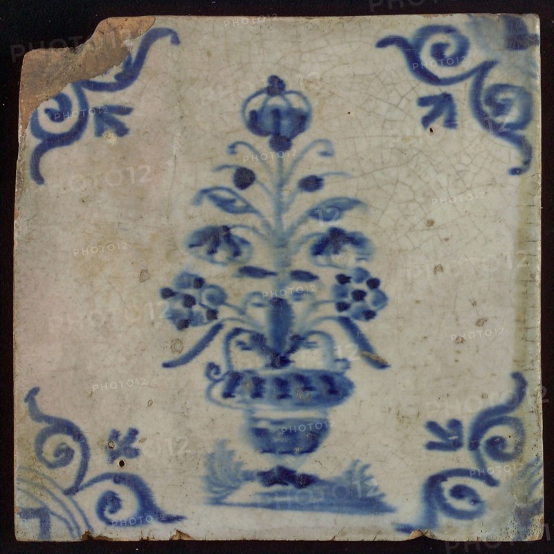 Tile, flower vase on ground, blue decor, corner filling ox's head, wall tile tile sculpture ceramic earthenware enamel tinglage