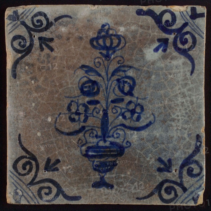 Tile, flower vase, blue decor white ground, corner filling oxen head, wall tile tile sculpture ceramic earthenware enamel