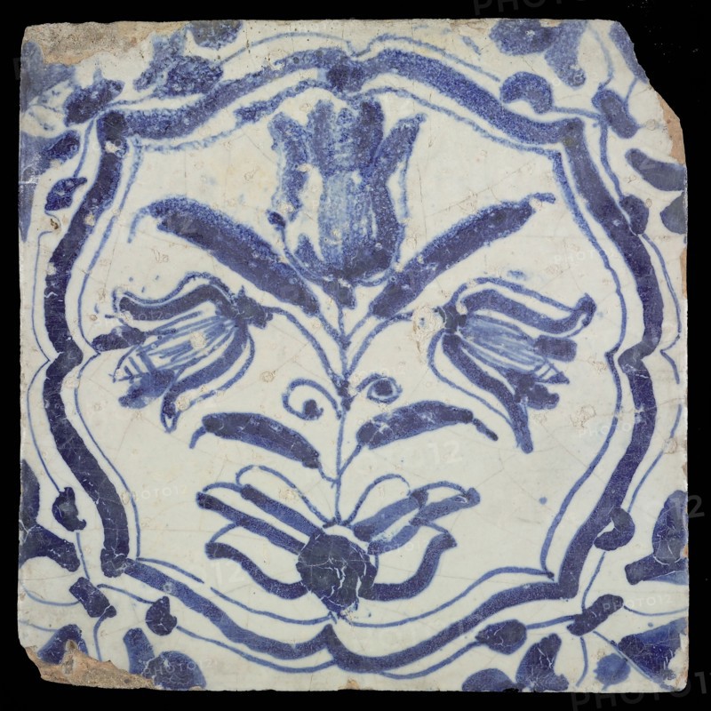Flower tiling with three-tier in braces, blue decor on white ground, angle filling voluten, wall tile tile sculpture ceramic