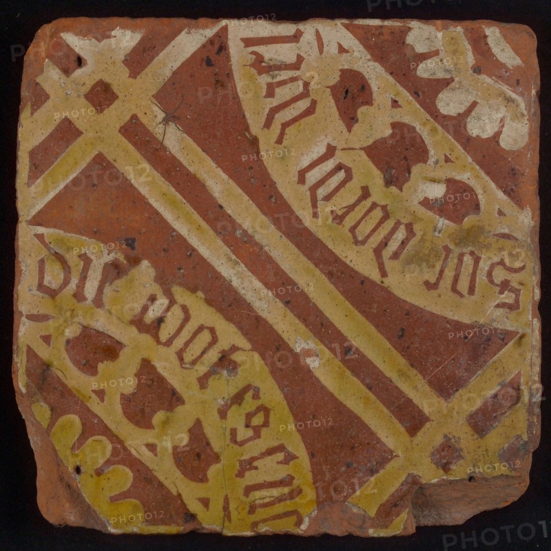 Scripture tile, floor tile, brown and white, diagonal two white lines, in each half quarter circle, gothic leaves, wide white
