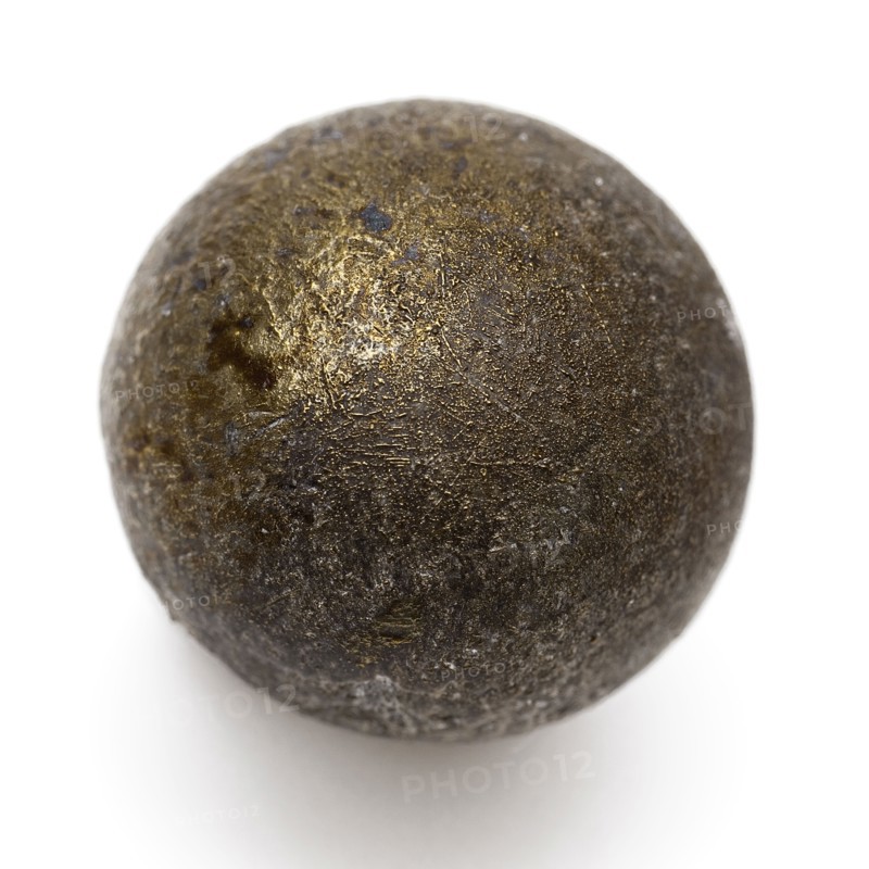 Metal button, brass ball with iron eye, knot clothing accessory clothing soil find copper brass iron metal, cast Metal knot