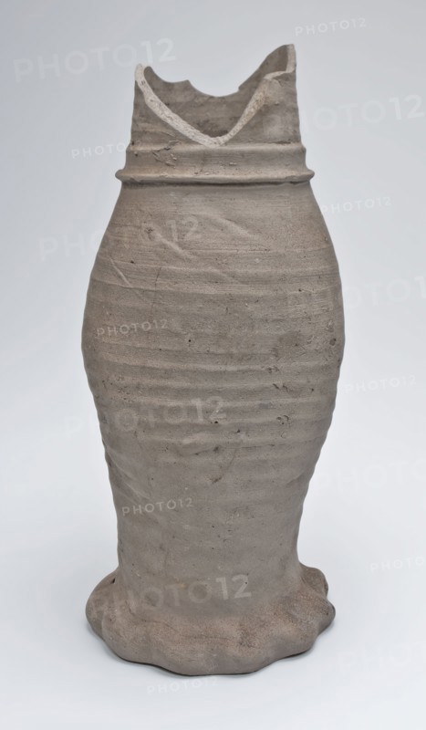 Trunk of Jug or jacobakan stoneware, on pinched foot, Jug or jacobakan jug crockery holder soil find ceramic stoneware glaze