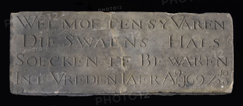 Facade stones with text have to sail that swaenshals, facade stone building component sandstone stone, Rectangular letters