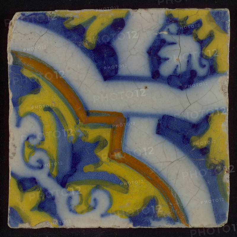 Ornament tile, diagonally across the tile white braid band motif, corner motif quarter rosette, wall tile tile sculpture ceramic