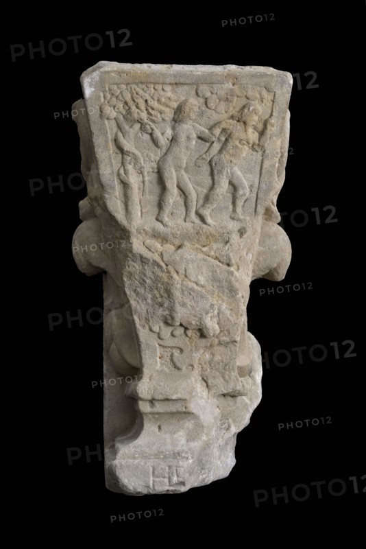 Console with image of the fall: Adam, Eve, tree and snake, ornament pilaster building component sandstone stone h 45.0