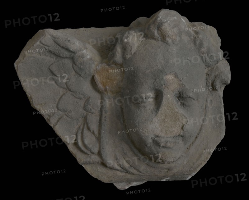 Fragment console with angel head, console building element sculpture footage sandstone stone, sculpted Console with head