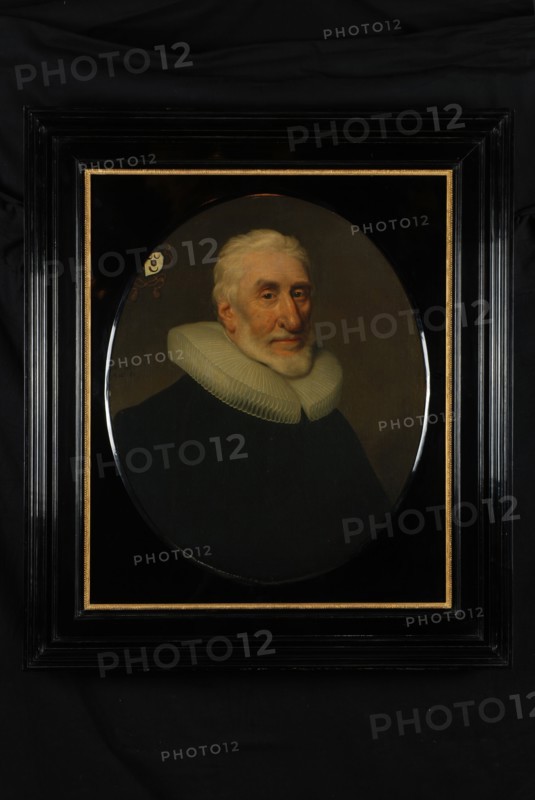 copy after: Michiel Jansz. van, Oval portrait of Johan (Jan) de Groot, portrait painting footage linen oil painting wood 67,0 w