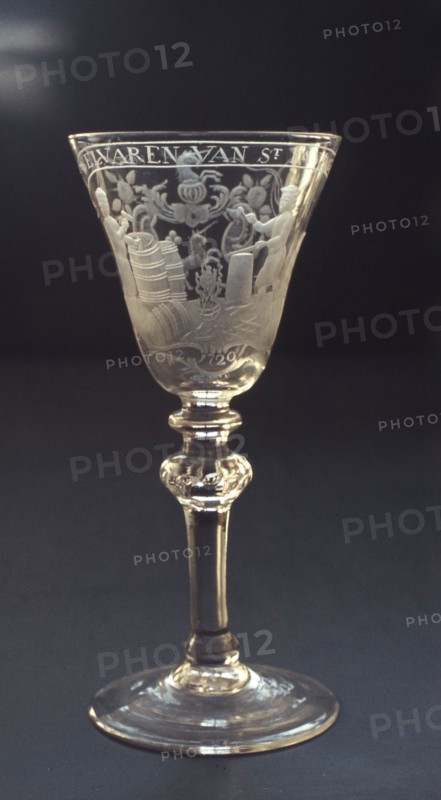 Chalice, engraved with 't Welvaren van St. Iansgild (pirate and wineglass guild), wine glass drinking glass drinking utensils