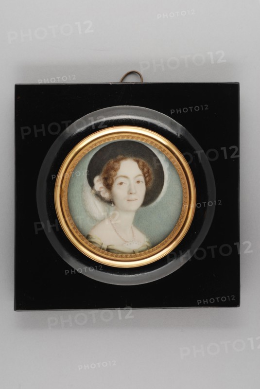 Portrait miniature by Cecile Catherine van Hogendorp-Olivier, portrait miniature painting sculpture wood ivory paint watercolor