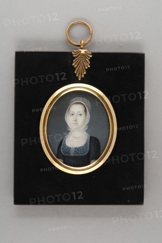 Portrait miniature by Geertruida Jacoba Moll, portrait miniature painting footage gold wood ivory paint watercolor ivory backing