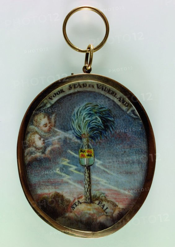 Oval gold medallion with palm tree with shield with coat of arms of Rotterdam, medallion miniature painting footage watercolor