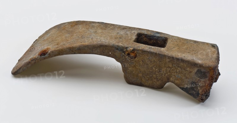 Kuipers drawbar with wide drawbar and heavy hammer rear, coopers drawbar drawbar tool equipment ground find iron metal, forged