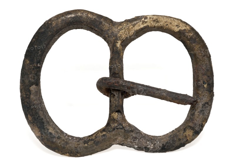 Copper buckle with two oval eyes, buckle fastener part soil find copper brass metal, cast Copper buckle: double-oval ring