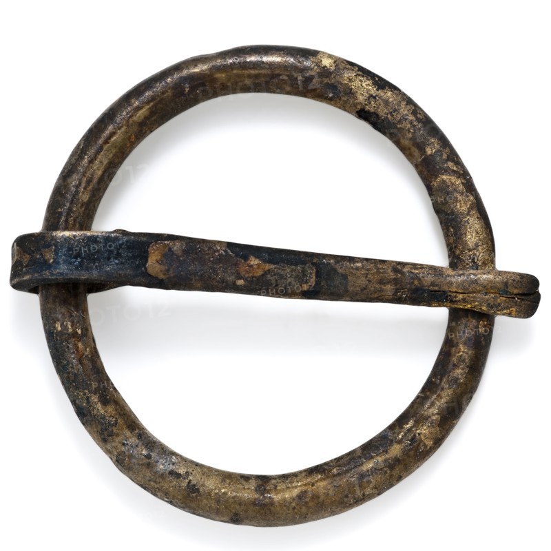 Lightly oval buckle with angel, clasp fastener component soil find bronze copper brass metal, cast Light oval buckle of copper