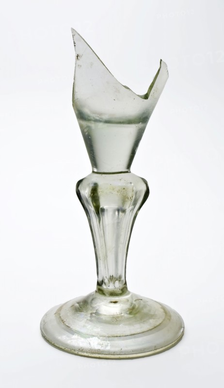 Fragment of foot, trunk and part of chalice glass with Silesian trunk in clear colorless glass, drinking glass drinking utensils