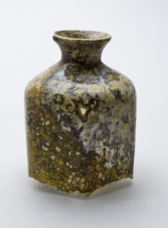 Fragment of part of wall, shoulders, neck and lip of (medicine?) Bottle, medicine bottle? bottle holder soil find glass, free