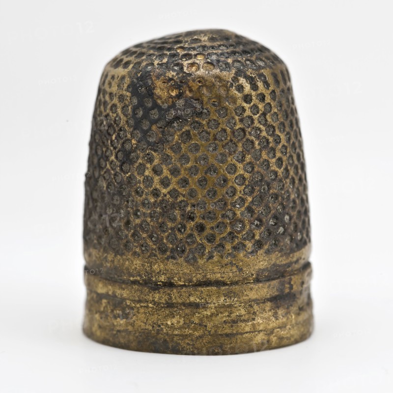Copper molded thimble without groove at the top, thimble sewing kit soil find copper metal, cast Copper cast thimble