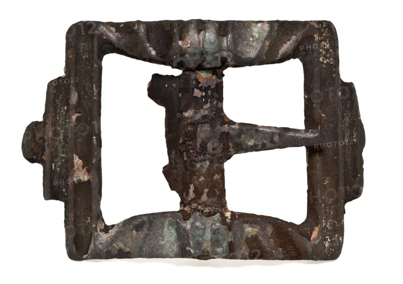 Rectangular buckle with strong profiled frame, shoe buckle, buckle fastener part soil find brass copper metal, cast Rectangular