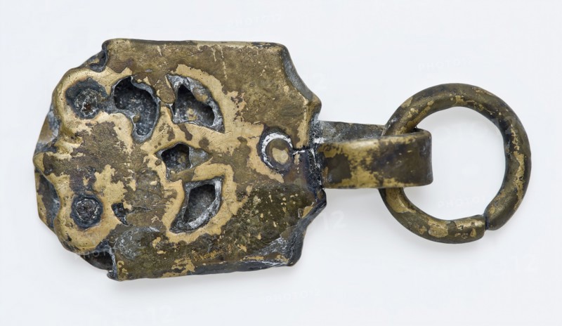 Double belt tongue to eye, part of belt buckle, belt attachment accessory ground finding copper metal, Double fitting plate