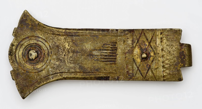 Brass book fittings with linear decoration, decorative fittings ground find copper metal, whipped riveted engraved Double