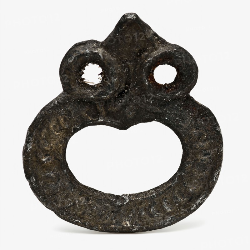 Pewter, decorated belt buckle with three eyes, buckle belt clothing accessory clothing soil find tin metal, cast Pewter buckle