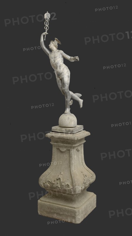 Giovanni da Bologna (kopie after:), Loden garden statue, Mercury with the staff raised, on stone pedestal, garden sculpture