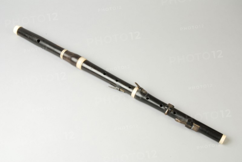 J. Mandt, Ebony flute in four parts, flute flute aerobic musical instrument acoustic wood ebony silver copper metal ivory