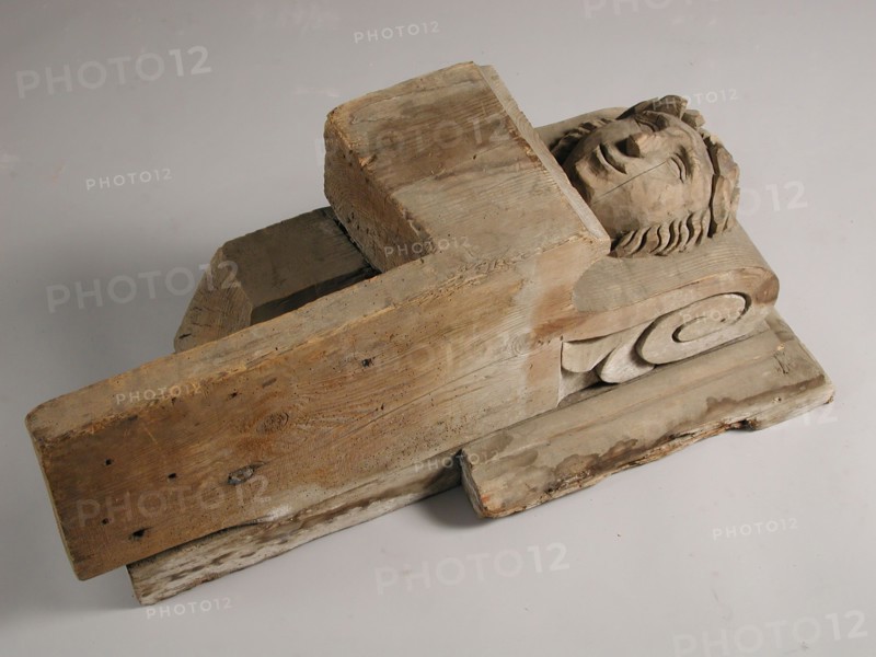 Sculpted console of gutter of Prinsenkerk, console building element carvings sculpture sculptures pine wood, sculpted sawn