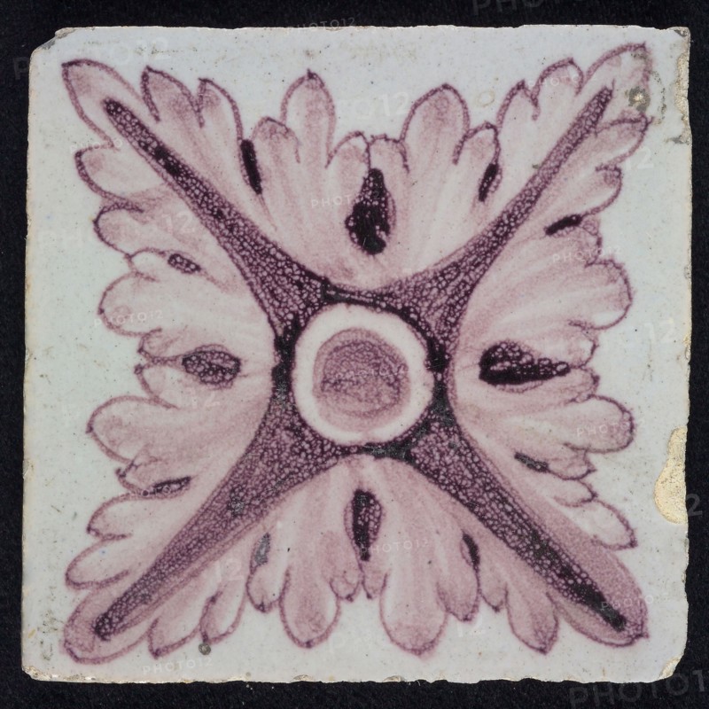 Square purple corner border tile with central corner decor, four-pointed oblong star against leaves, edge tile wall tile