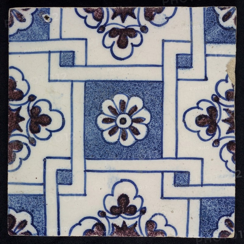 Ornament tile, purple rosette, Rotterdam rosette diamond, corner motif quarter rosette, wall tile tile sculpture ceramic