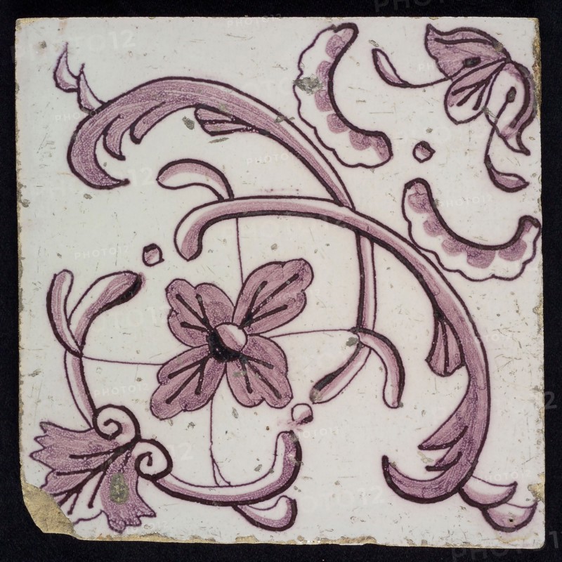 Purple ornament tile, diagonal decor, intersecting leaves, leaf with arch in corner, decentralized flower crossed by four half