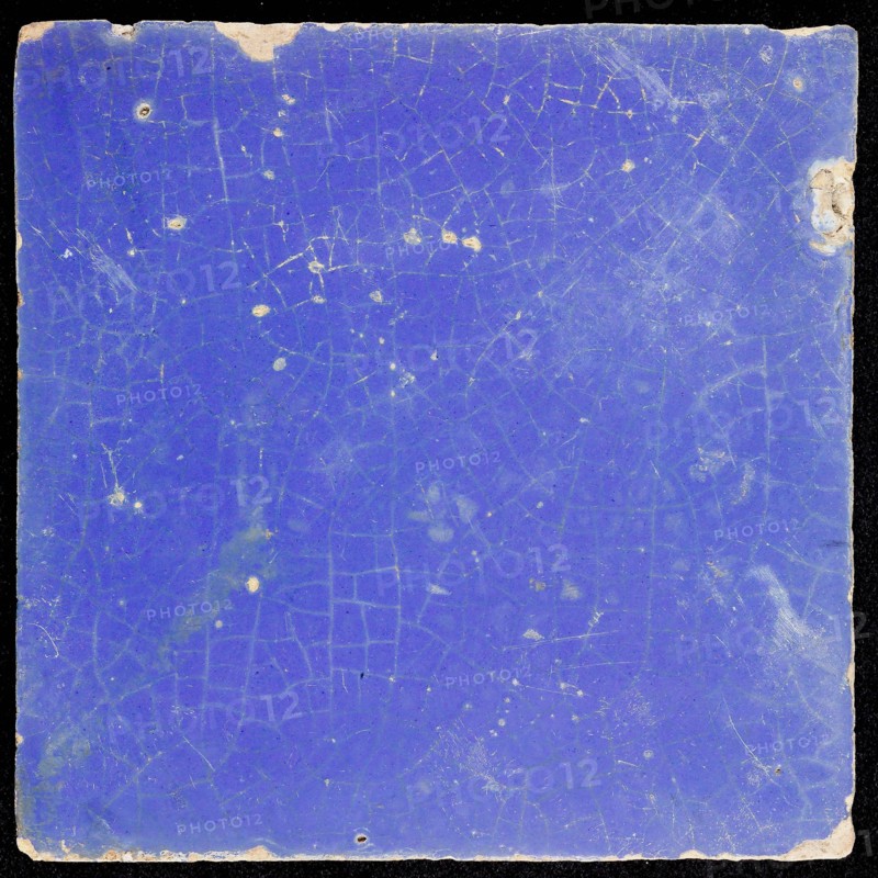Plain light blue tile, floor tile tile sculpture ceramic earthenware glaze, d 1.1