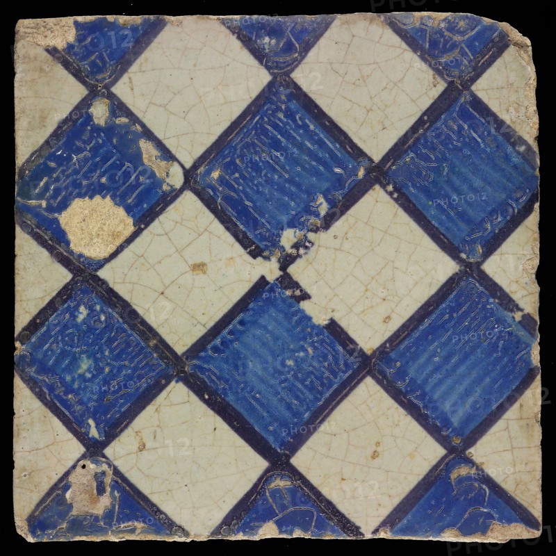 Ornament tile, blue on gray, with light blue brushed check pattern, dark blue outline, as checkerplate, small windows, floor
