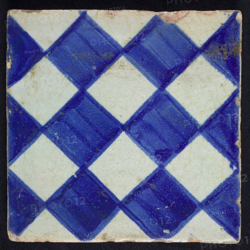 Ornament tile, blue on gray, with dark blue brushed diamond pattern as checkerplate, small windows, floor tile tile images
