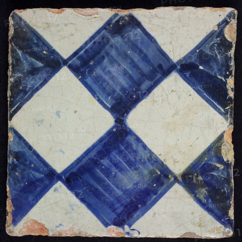 Ornament tile, checkerplate motif, large windows, floor tile tile sculpture ceramic earthenware glaze, Dark blue on gray