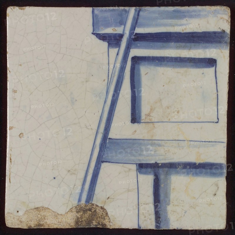Tile with blue base and stick, tile pellet image fragment ceramic earthenware glaze, d 0.9